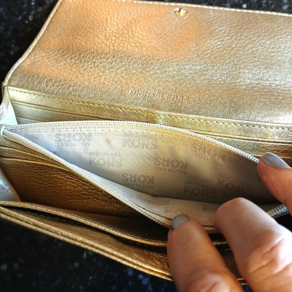 MICHAEL KORS Wallet - Picture 6 of 15
